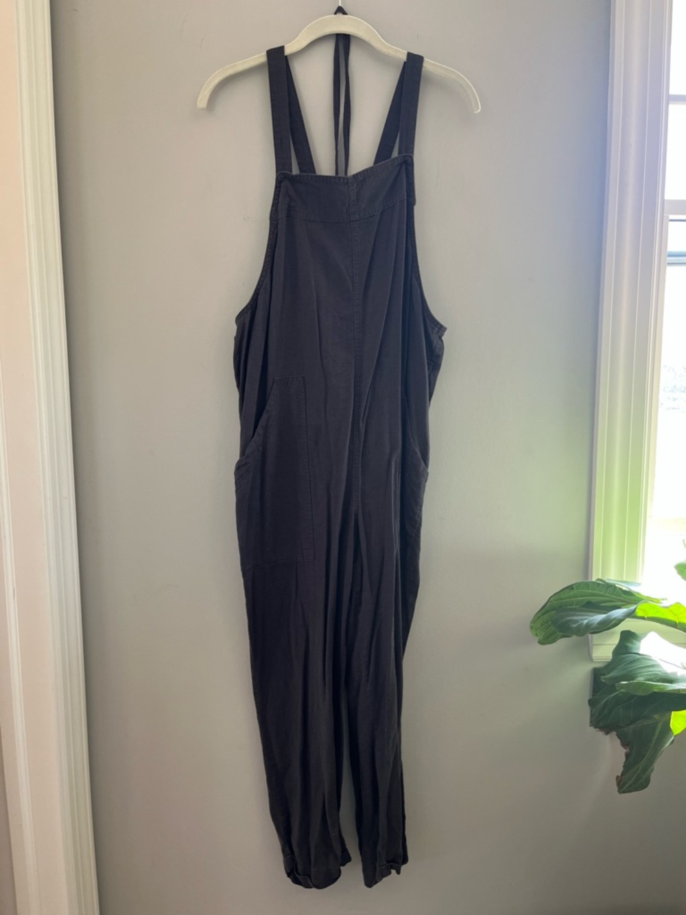 Black universal thread Overalls